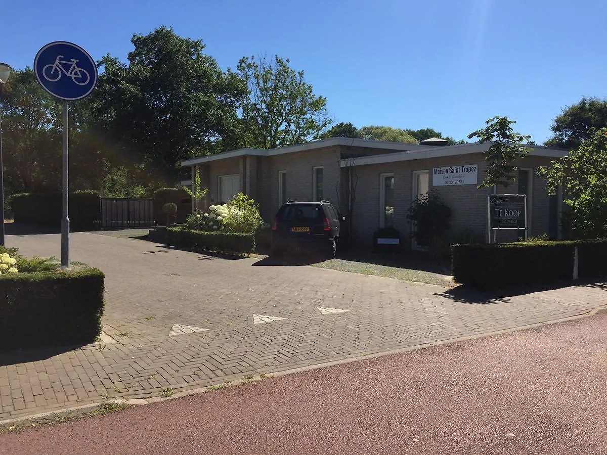 B&B Maison Saint Tropez Eindhoven 2*,  Nederland